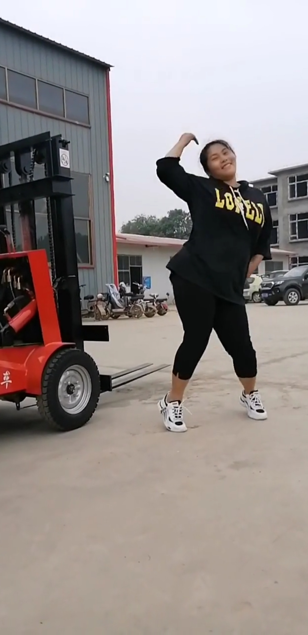 特邀0.5吨电动叉车车模