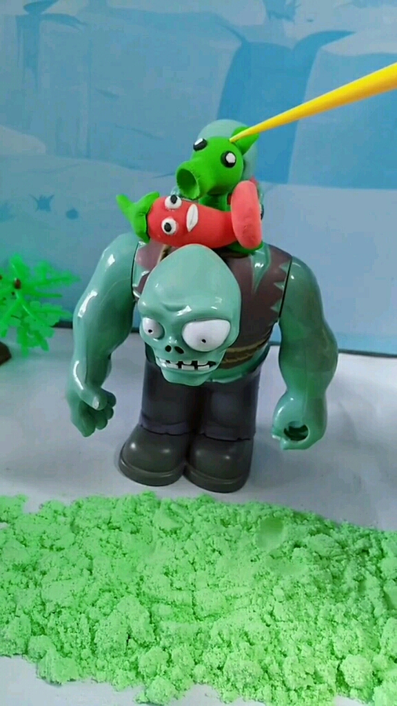 巨人僵尸怎么背了小植物