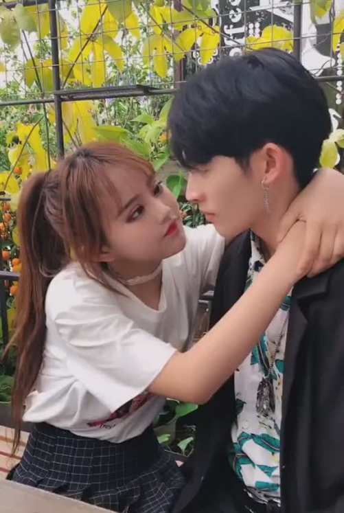 娜娜大仙女f视频