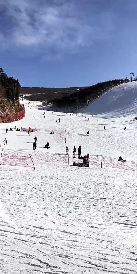 乌鲁木齐县蓝天滑雪场图片