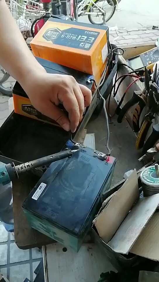 电瓶修复—旧电池维修1 更多关注,浅谈电瓶修复之道.