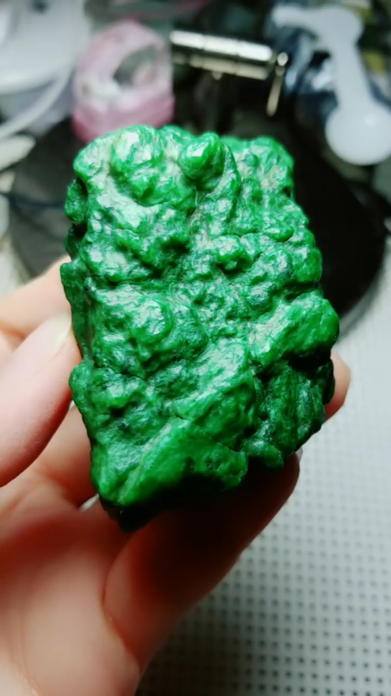 翡翠原石 色辣辣老场满色木纳老干青明料 十八章