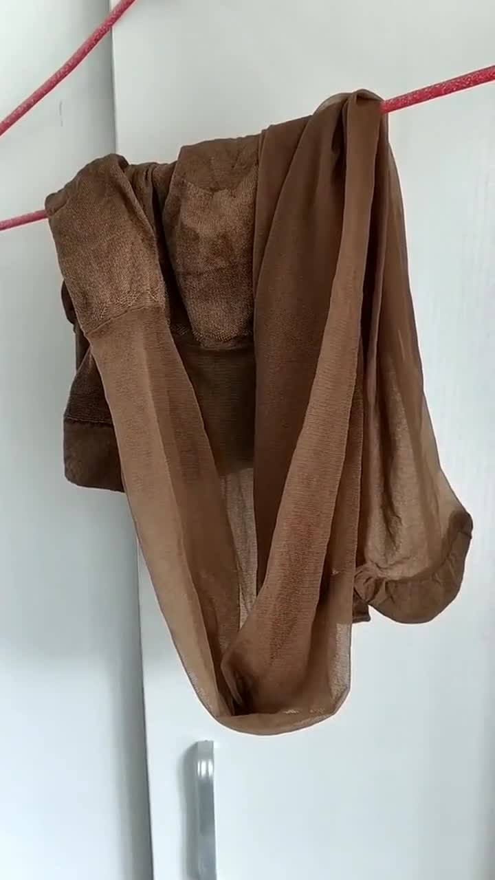 让男朋友给我洗个丝袜,就这样晾晒,也太直男了