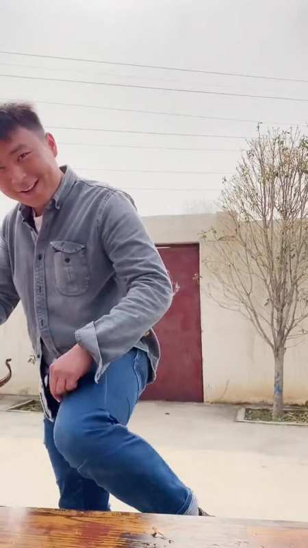 大超的红烧鳝鱼太香了,不过小帅