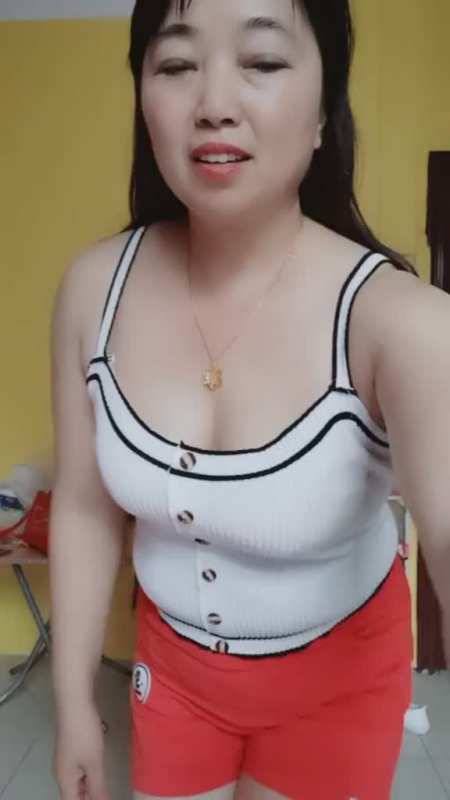 对面的哥哥我想加你好友可以吗