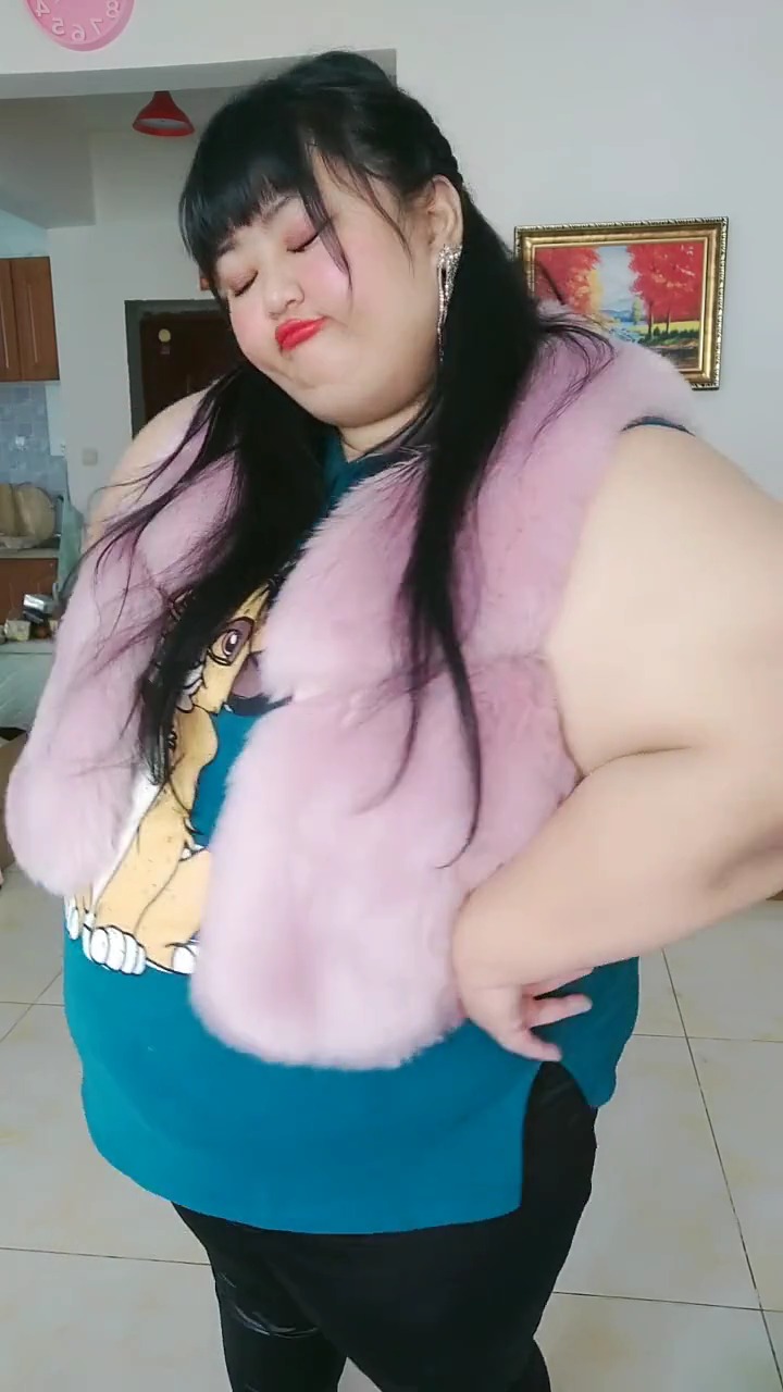 娱乐#胖胖的女人很美很旺夫,这样的胖女人大家喜欢吗
