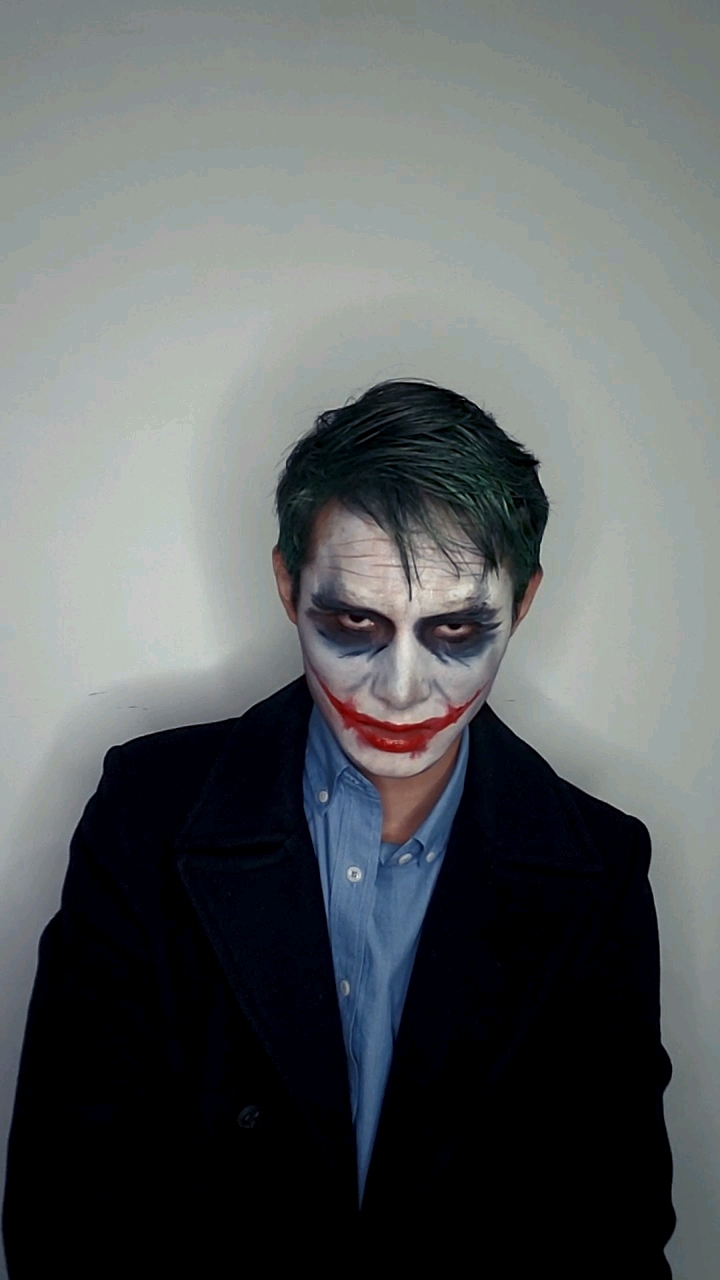 希斯莱杰版小丑仿妆过程