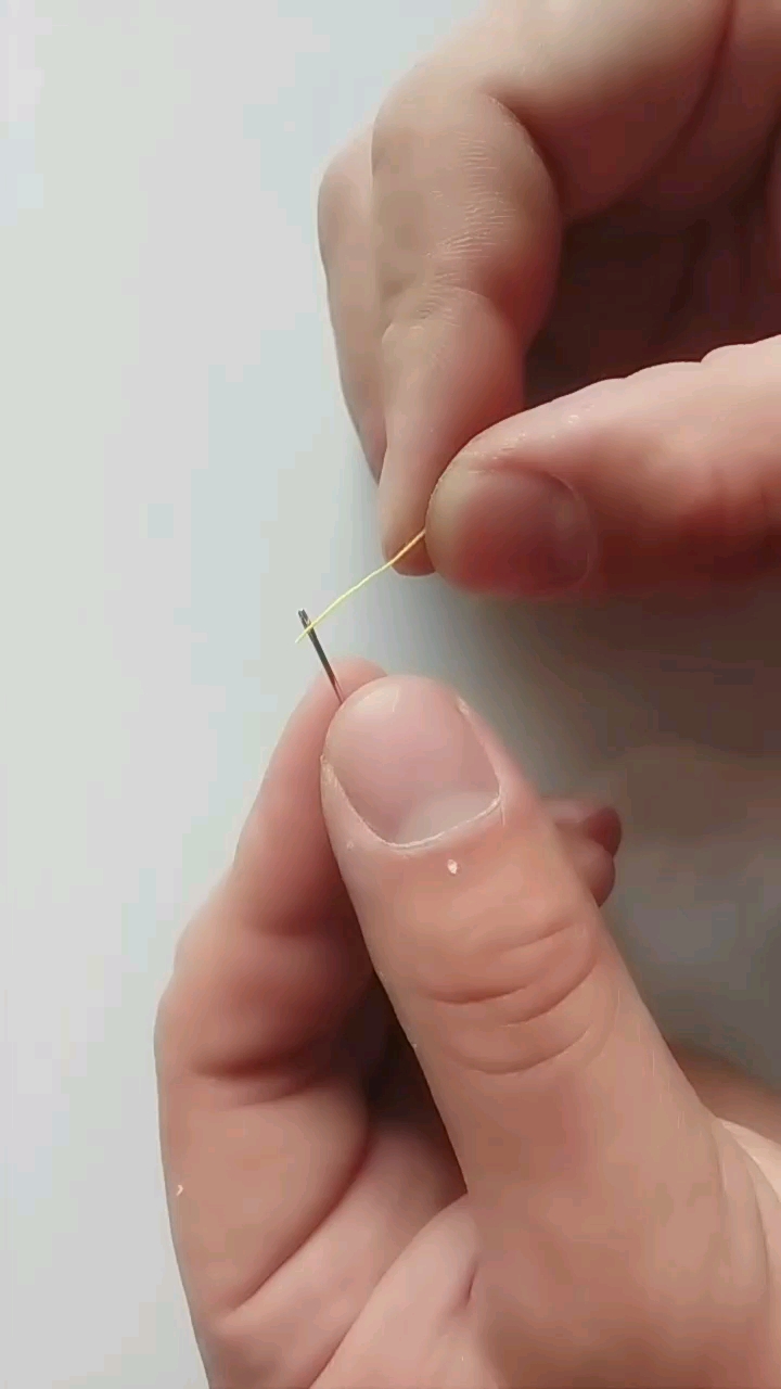 穿针引线的好办法?老奶奶都能韧针!