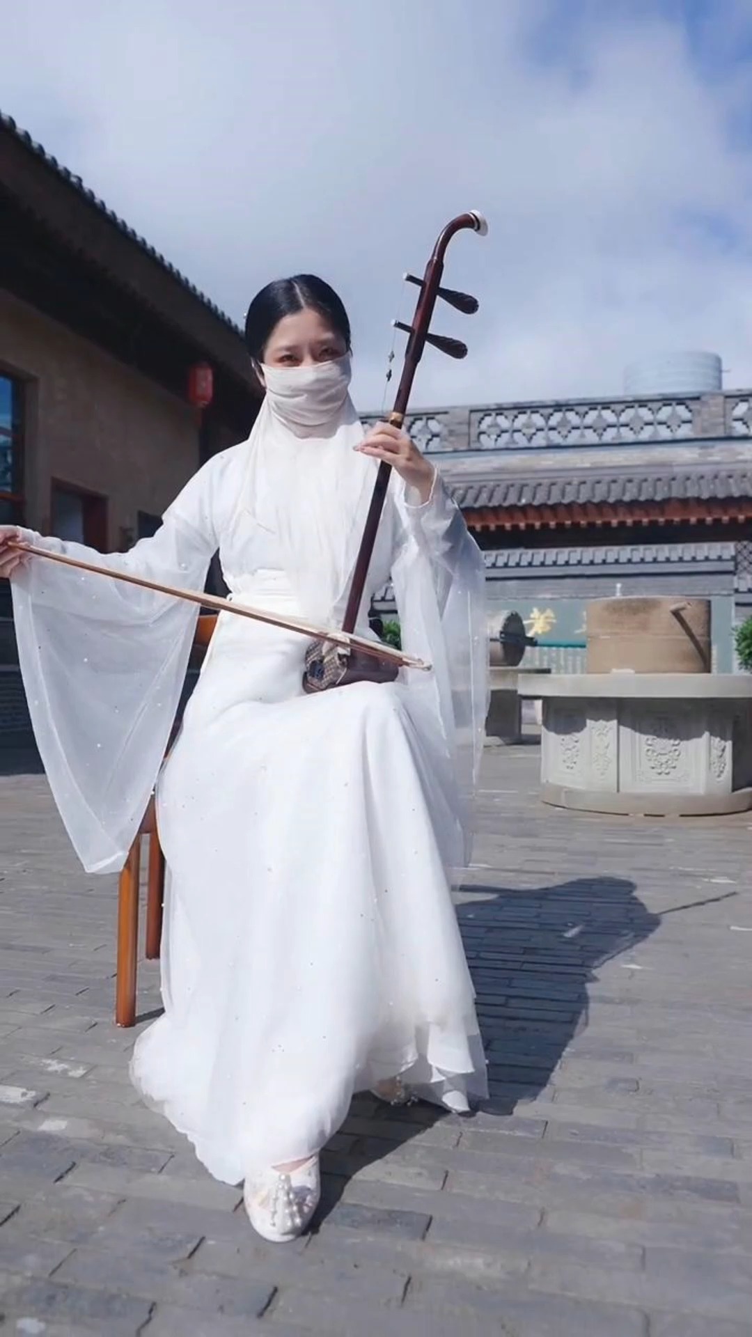 古典中国风#国风民乐艺术欣赏,古风二胡独奏《红尘客栈》,弘扬民乐