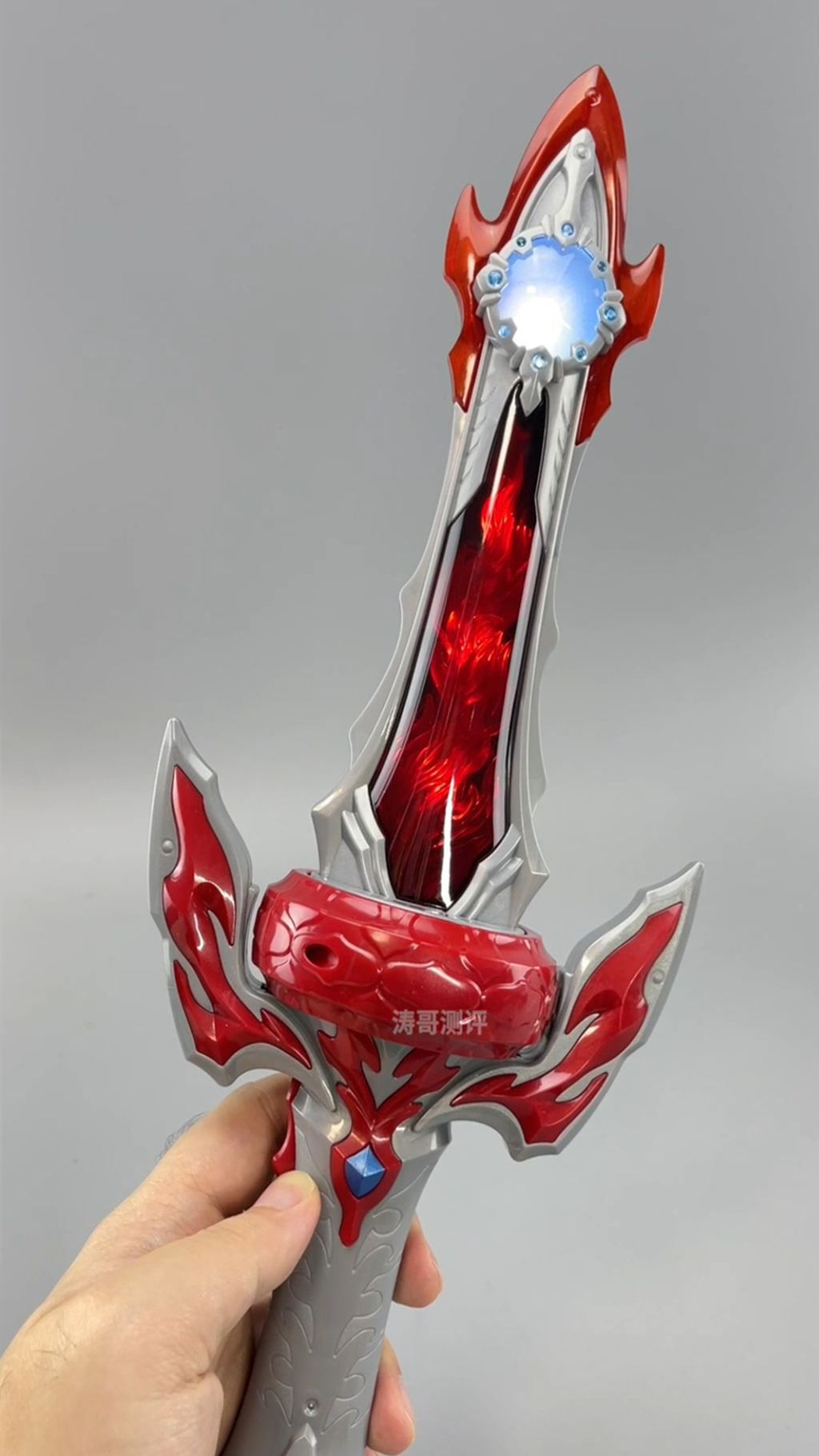 用大宝剑变身的奥特曼你见过吗