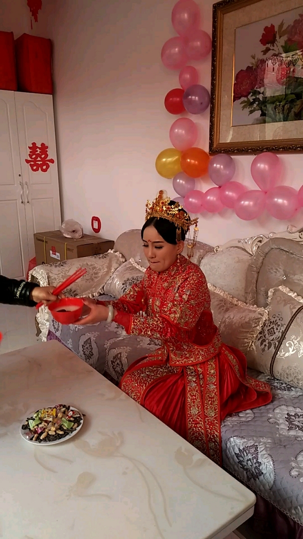 新娘在吃枣,双击点亮红心