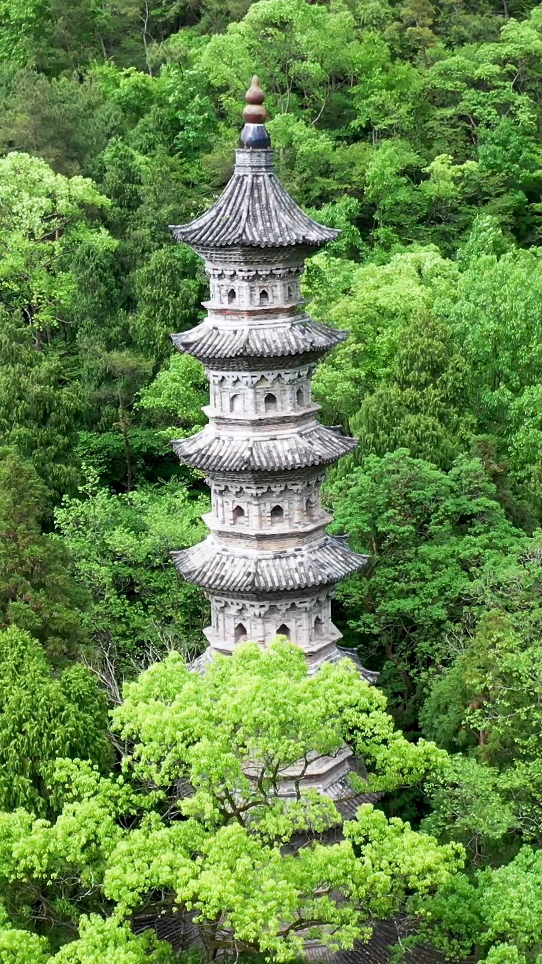 我要上热门#瑞隆感应塔为黄岩最早的塔,始建于北宋建隆四年,公元963