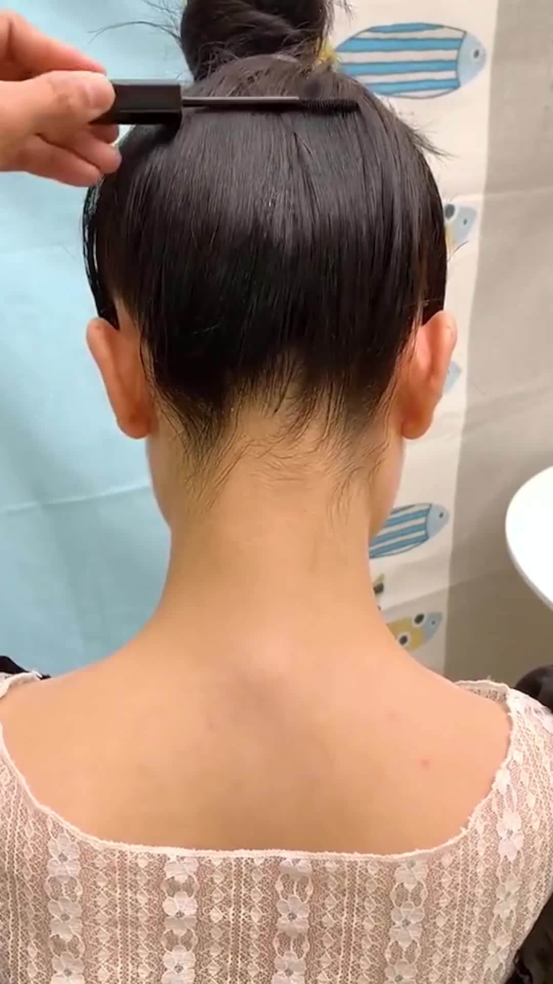 我要上热门#试试这款碎发神器,不仅可以整理脖子后面的碎发,同时对