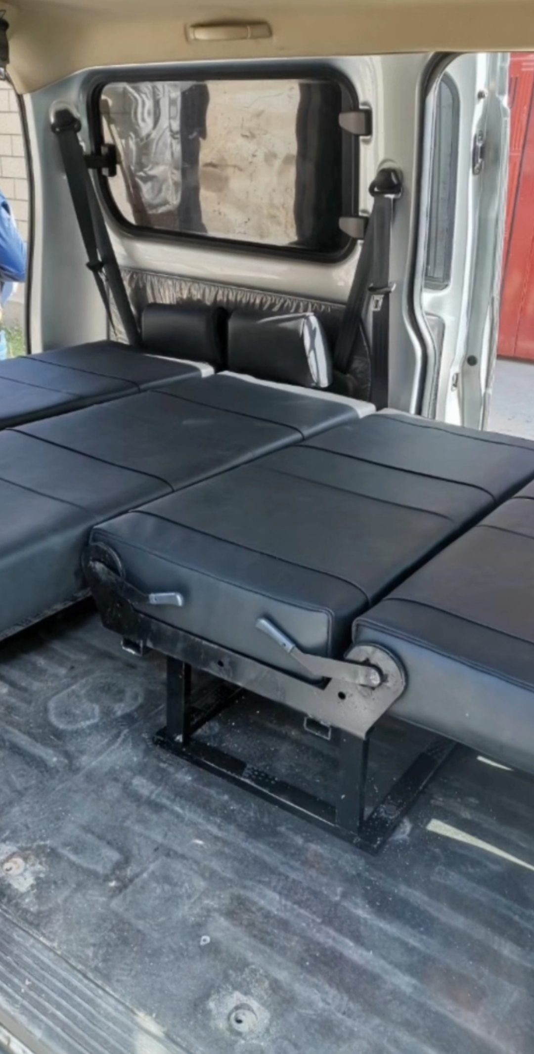 五菱荣光改床车从此又多了一个梦想诗和远方的旅行者-度小视