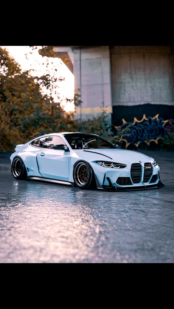 我要上热门#bmw低趴宽体m4你更喜欢哪个颜色?#全民是好车