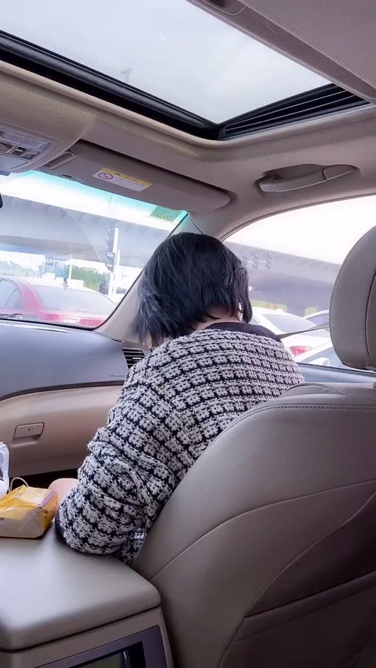 人间哪有真情在,只要是妞我都爱.#大码女装 @是少楠呀