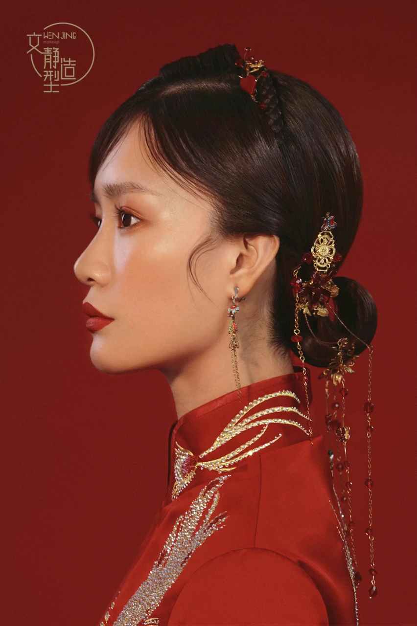 最美笑容征集#中式新娘造型·注重刘海细节与修饰#新娘造型 #新娘