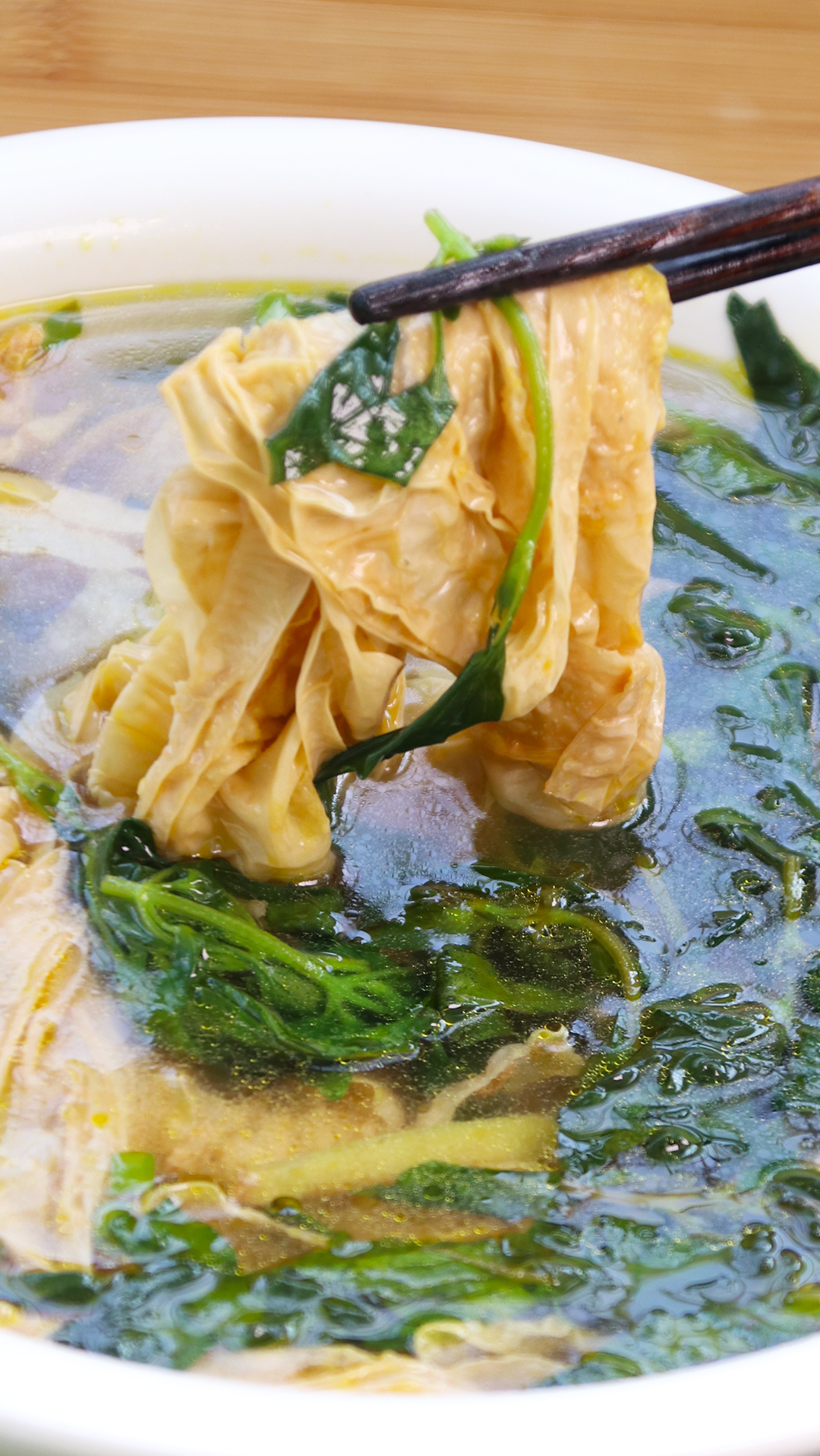 腐竹荆芥汤#腐竹荆芥汤,很多人都不会烧,详细教程教你做,出锅比肉都