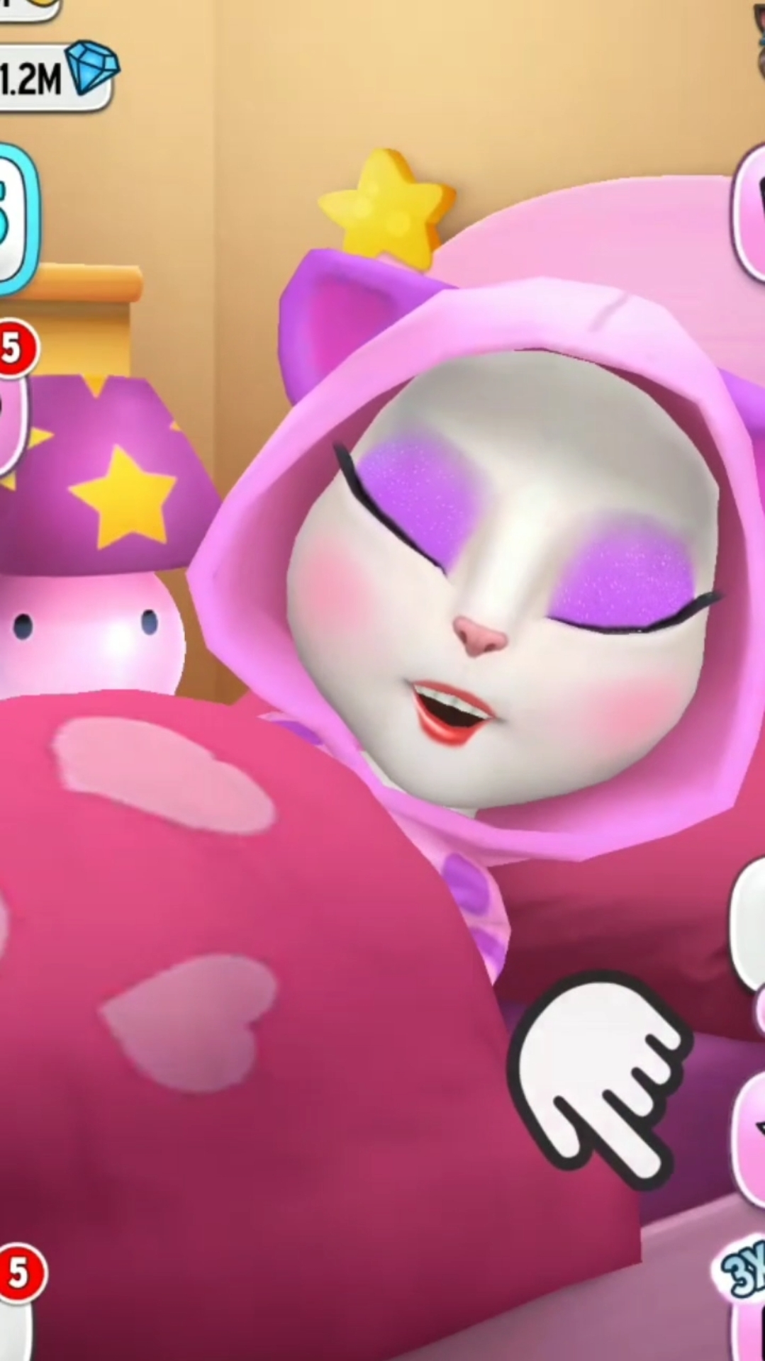 安吉拉玩一天啦!累啦!睡觉啦!