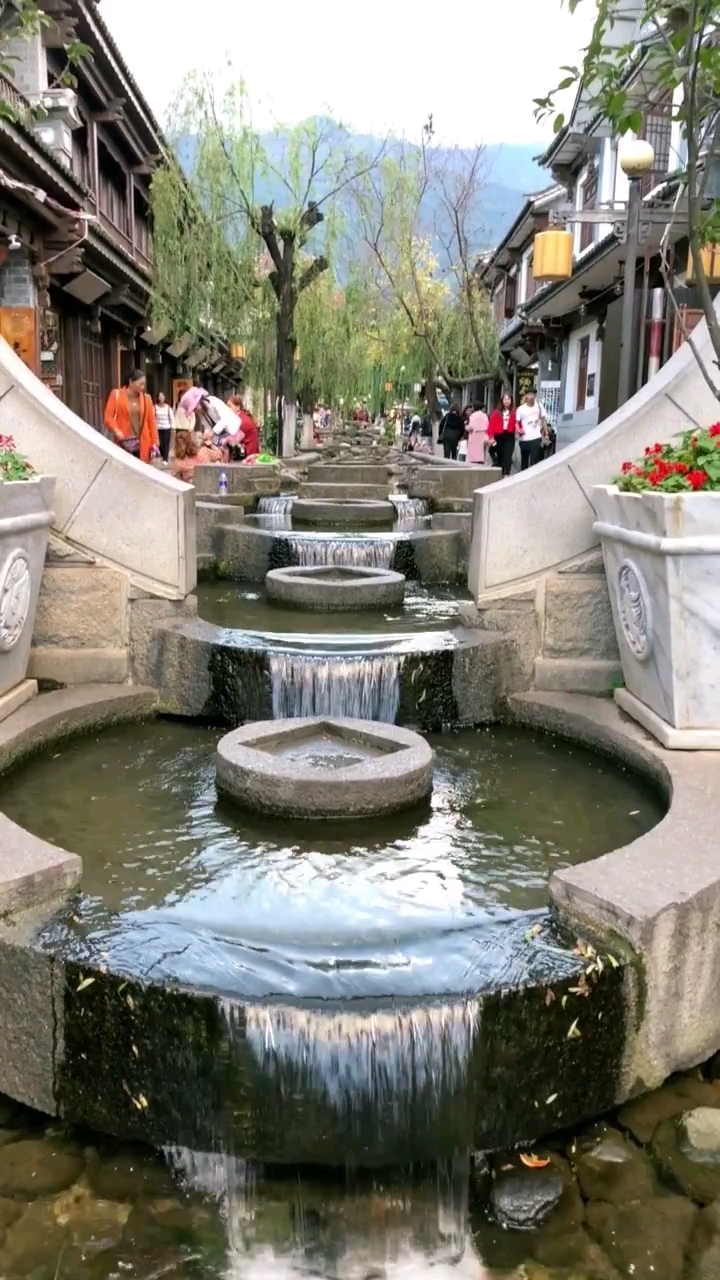 大理古城红龙井,美不美?