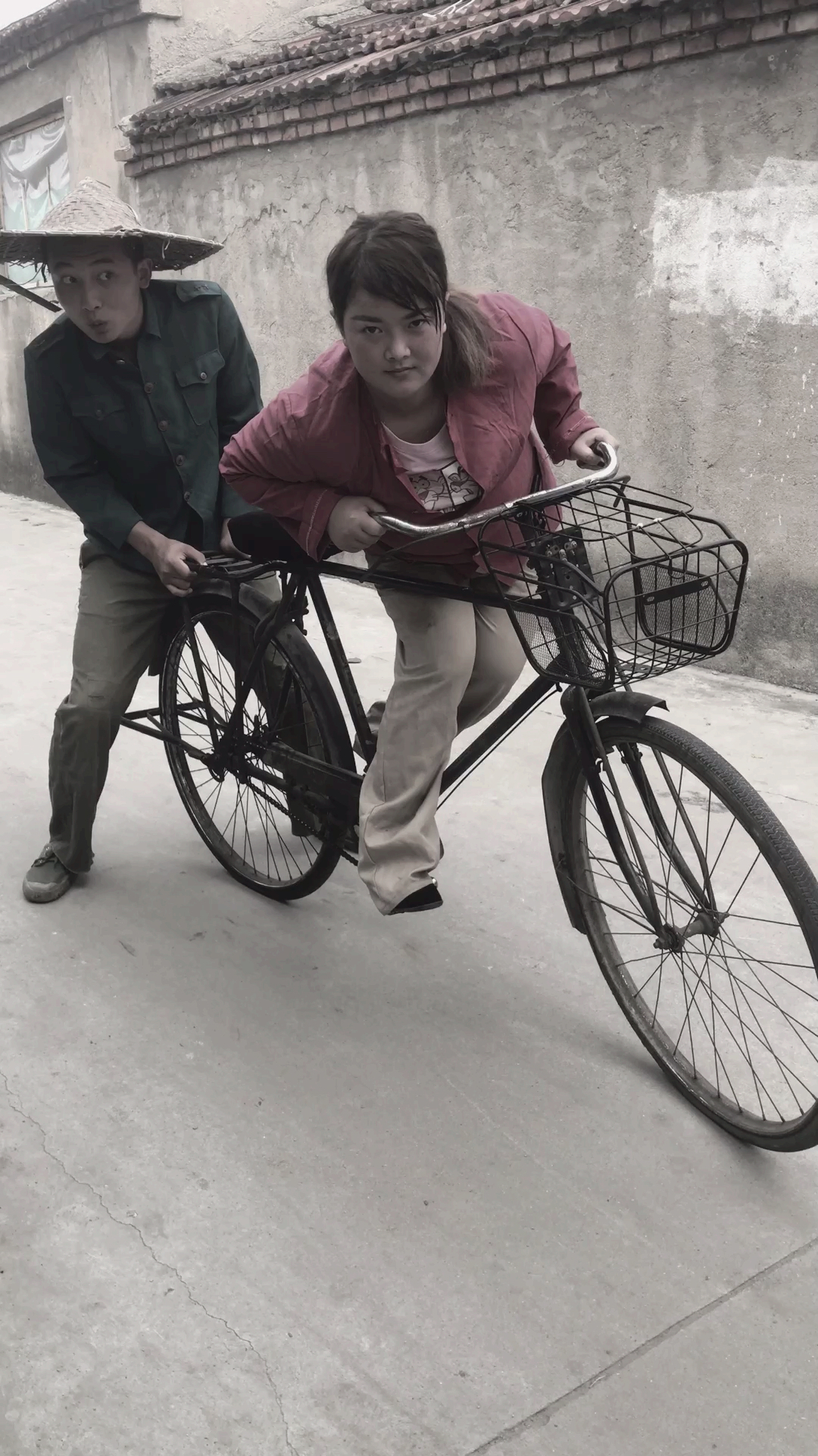 80后90后的大梁自行车你骑过吗 进来回忆一下-度小视