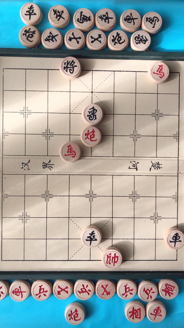 经典象棋残局 路边摊图片