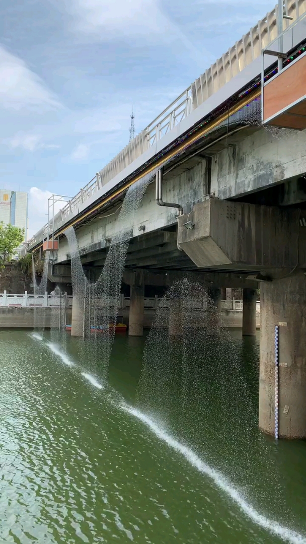 优秀如我#海关桥数字水帘