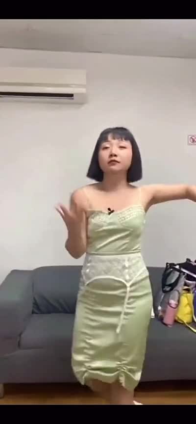 小辣目洋子跳舞图片