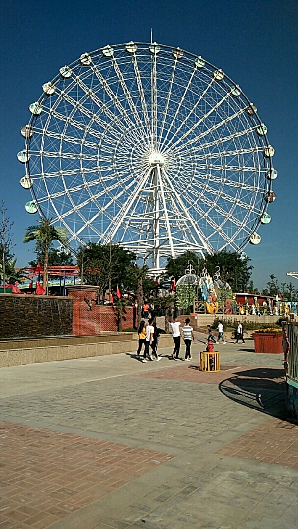 白鹿仓游乐场,还不错了!