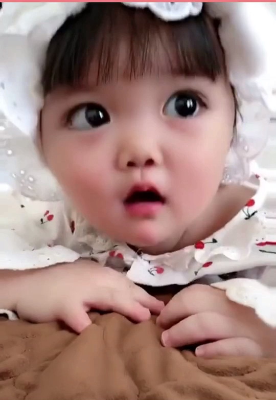 真亲,大眼睛的小女孩招人爱,我也想要这一双大眼睛