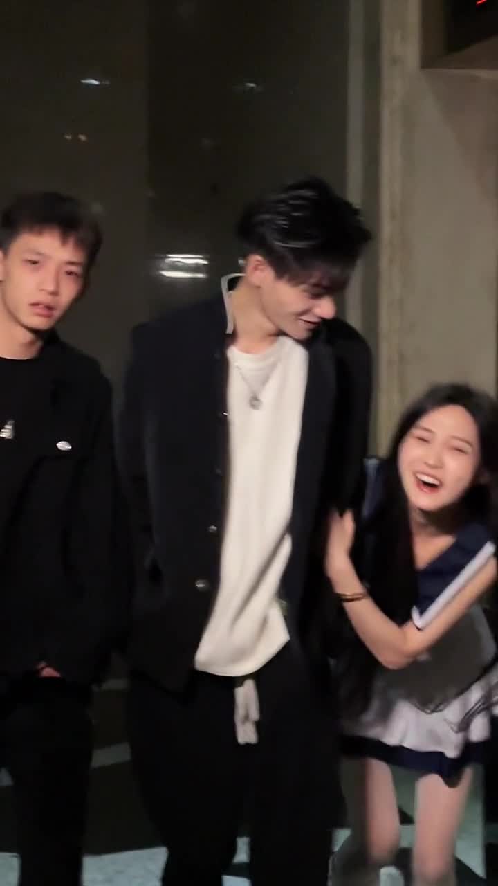 总有些惊喜的际遇,比方说你遇见了她子林o桂哥mo
