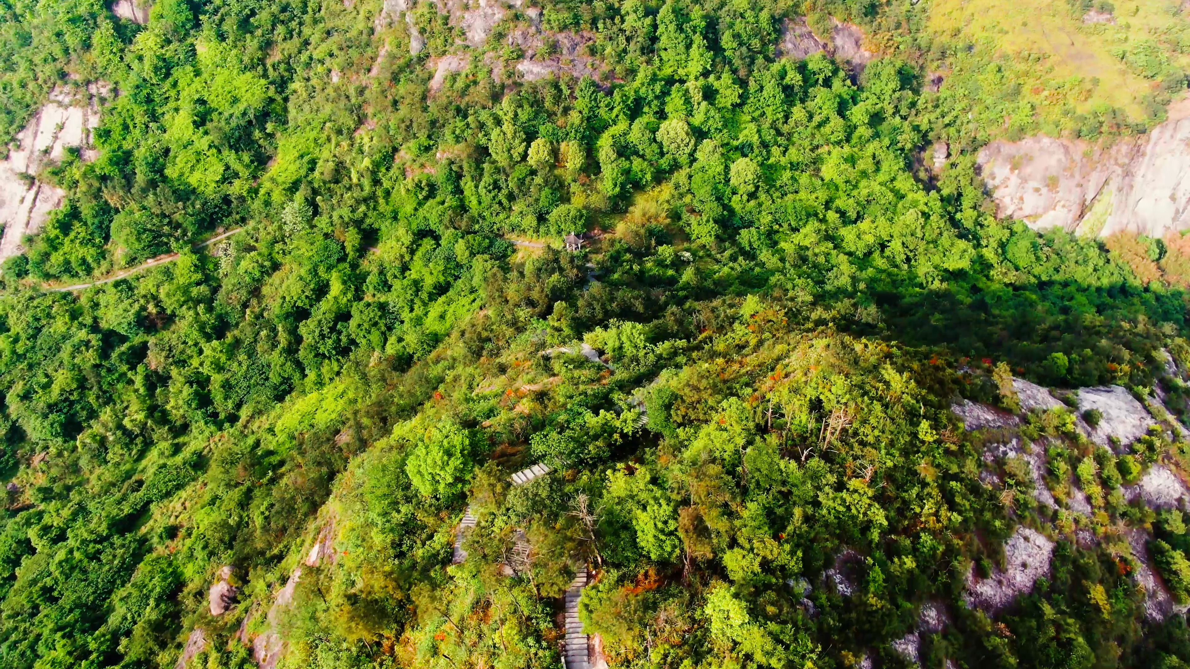 温州市苍南龙凤山,山脊上奇山异景,叫人赞叹不绝留恋忘返