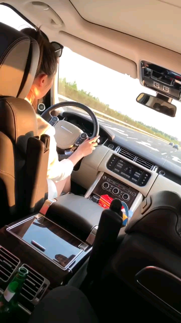 感谢滴滴让我这个贫民老板姓坐上豪车