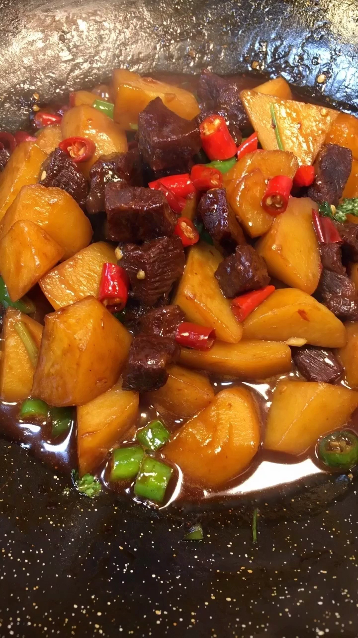 家常土豆炖牛肉,超好吃