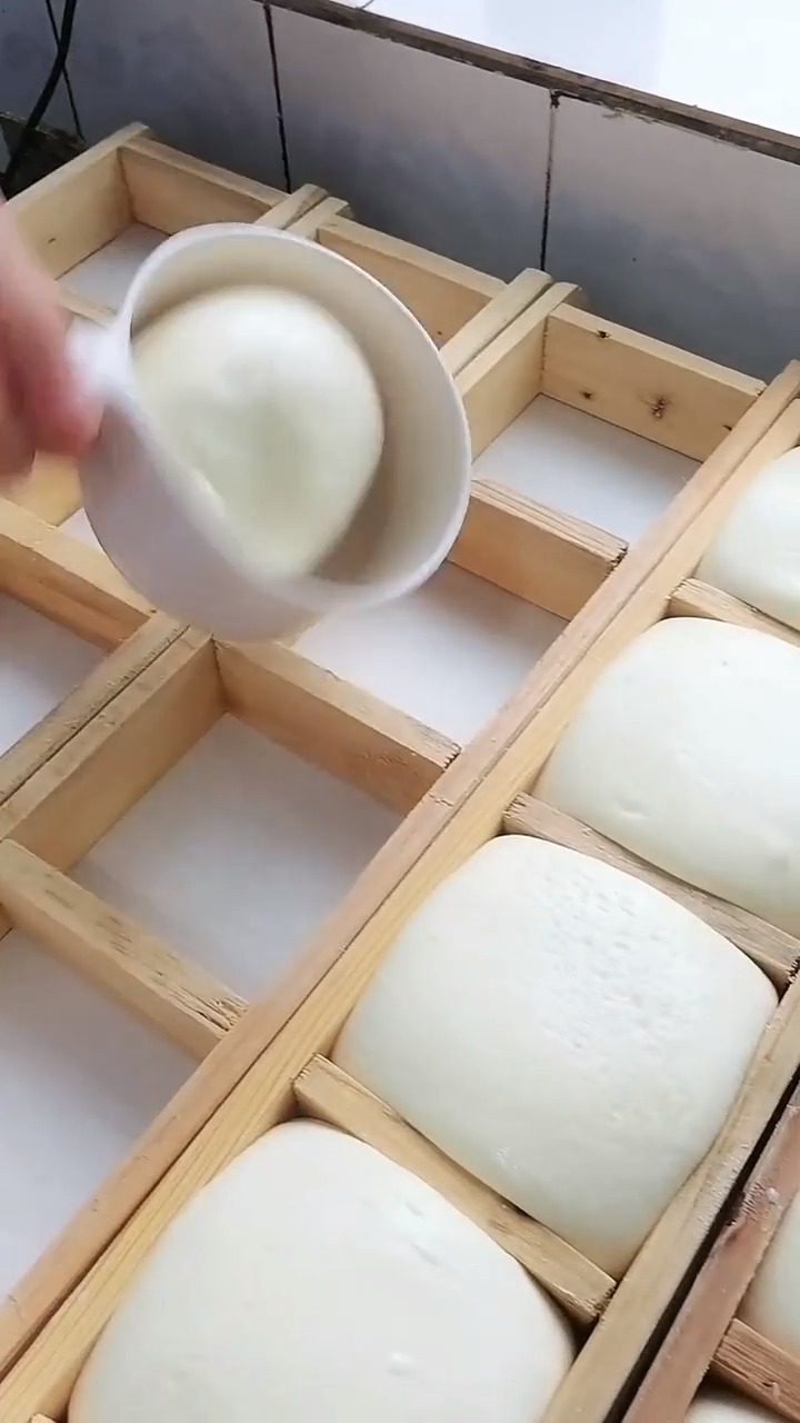 美食记传统奶食奶豆腐的食用方法