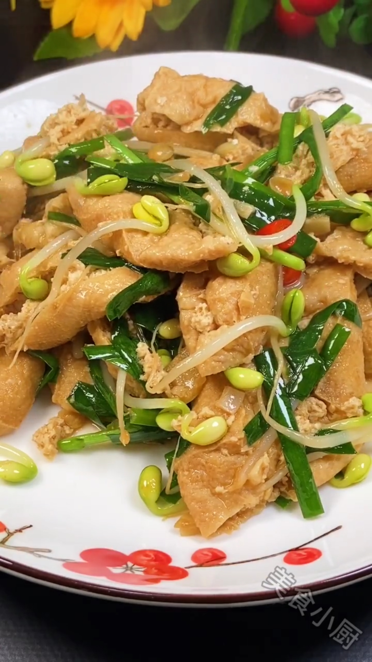 油豆腐炒豆芽儿!