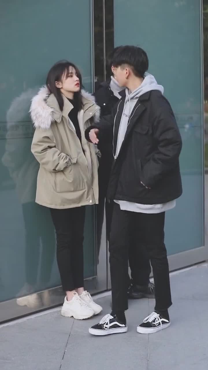 可怜的马总跟大牛无缘无故挨了一巴掌!