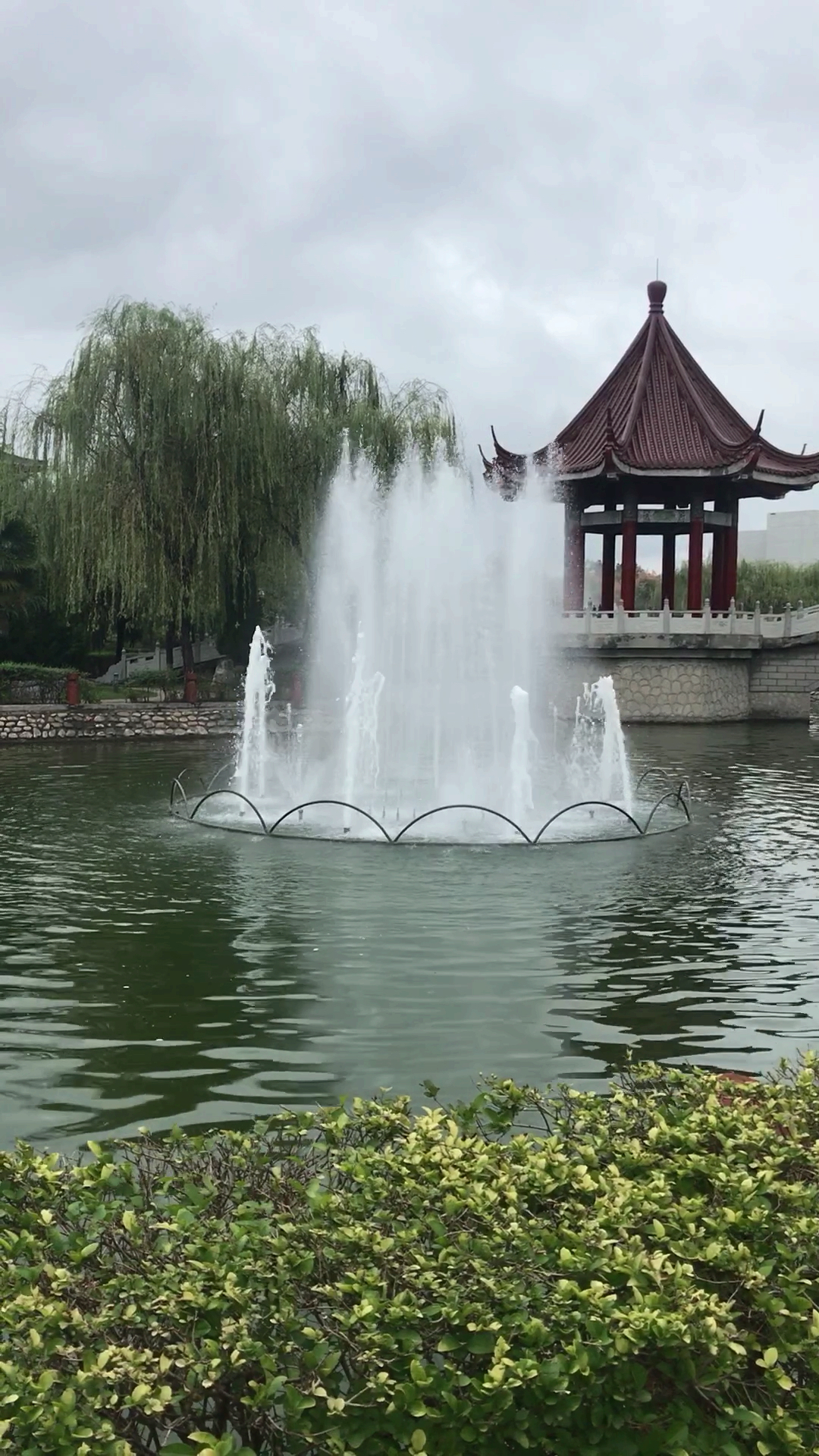 十一出游记#西安高陵水景公园-度小视