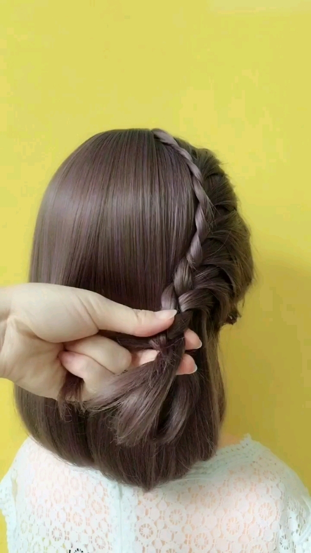 这样子扎头发,你们学会了吗?