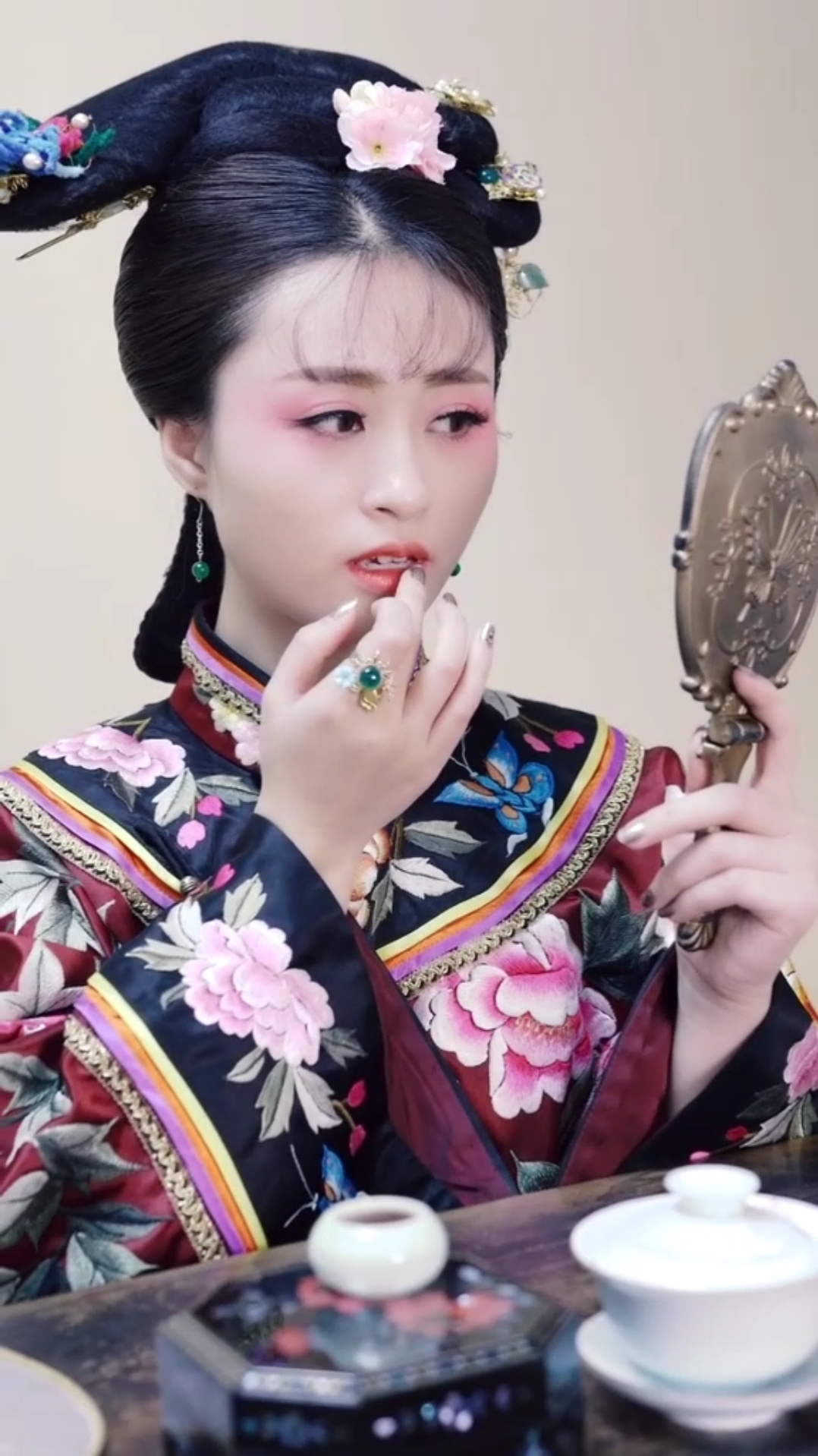 你又在梳妆打扮?谁又能看到呢#古风