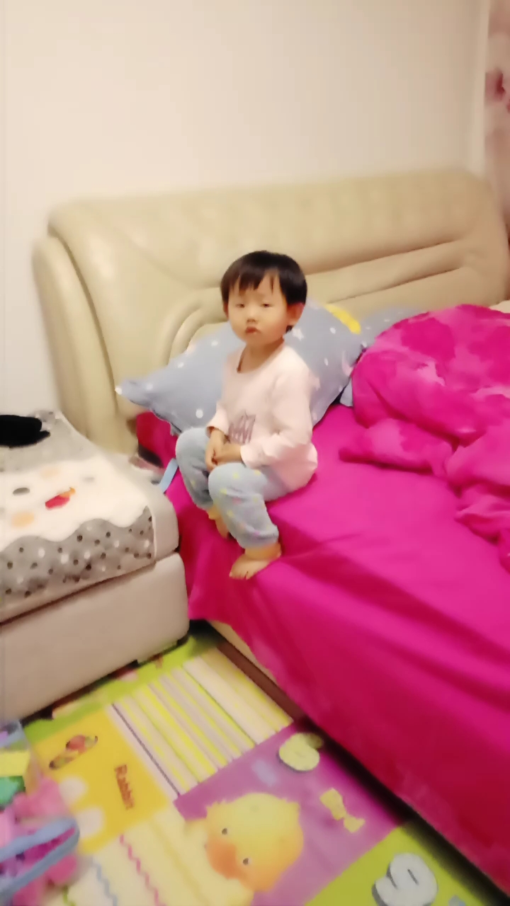 宝贝你在说啥呢?