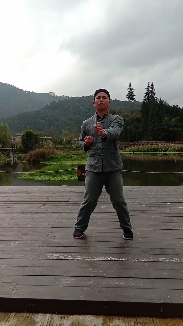 咏春拳-标指(1)十字手